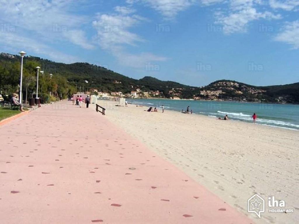 Villa Spacieuse, Climatisation, Piscine, Jardin Paysage, Proche Mer Saint-Cyr-sur-Mer Bagian luar foto